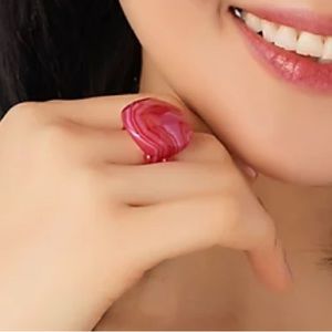 NWT Lola Rose Bohemian Gemstone Strech Ring 6